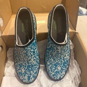 Bogs Patch Clog Spot Blue Multi Waterproof Garden Shoes - Women’s 8